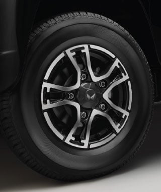 Diamond Cut Alloy Wheels