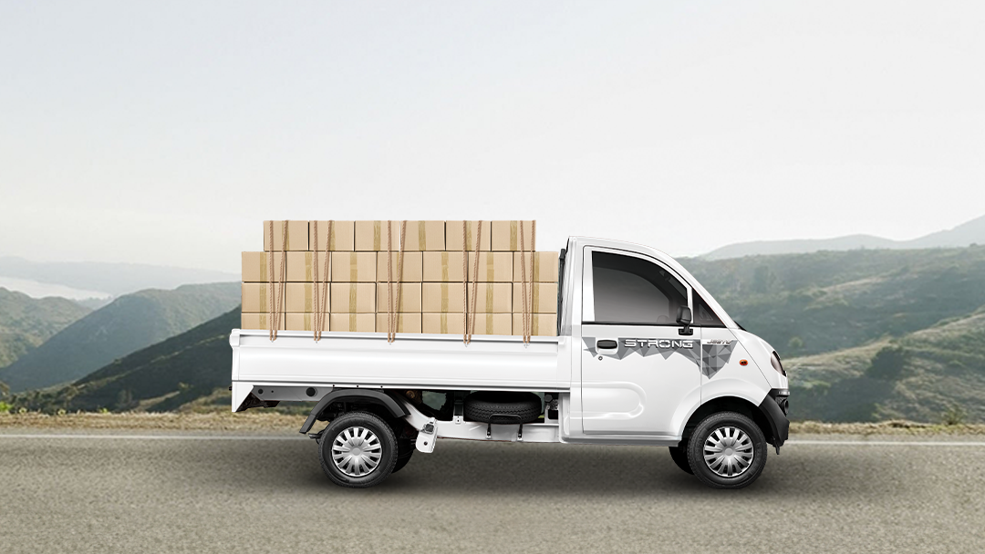 Payload capacity of 815 kg